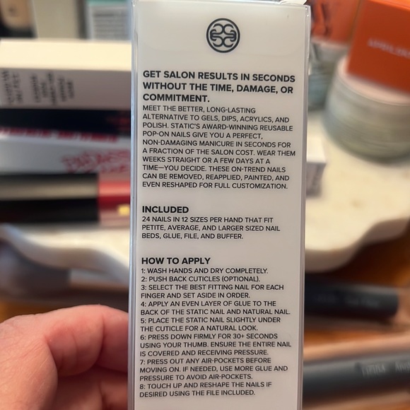 NWT Static nails reuseable pop-on manicure in curved French round. - Picture 8 of 11